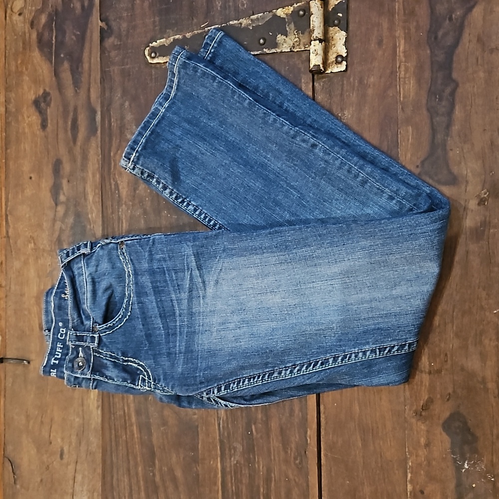 Like new Cowgirl tuff jeans